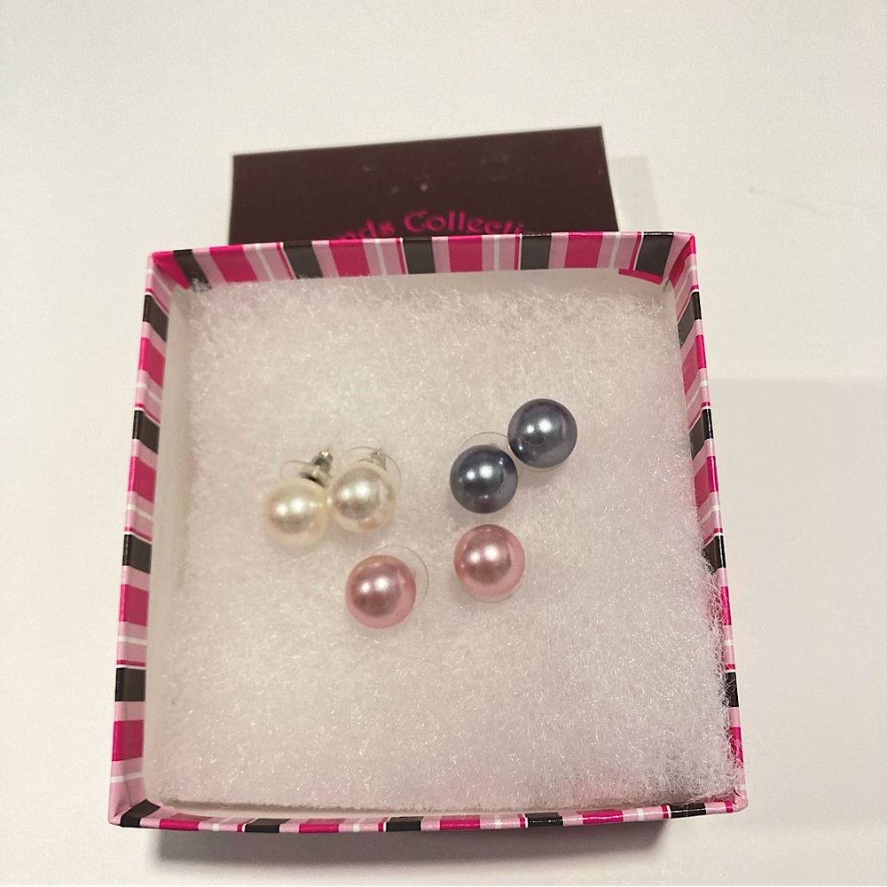 NIB 3 pairs of Faux Pearl earrings Pink, Gray & White